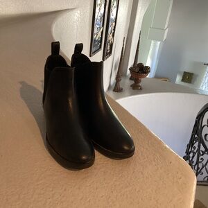 Cole Haan Women Ankle Boots, Size 5B, Color Black NEW